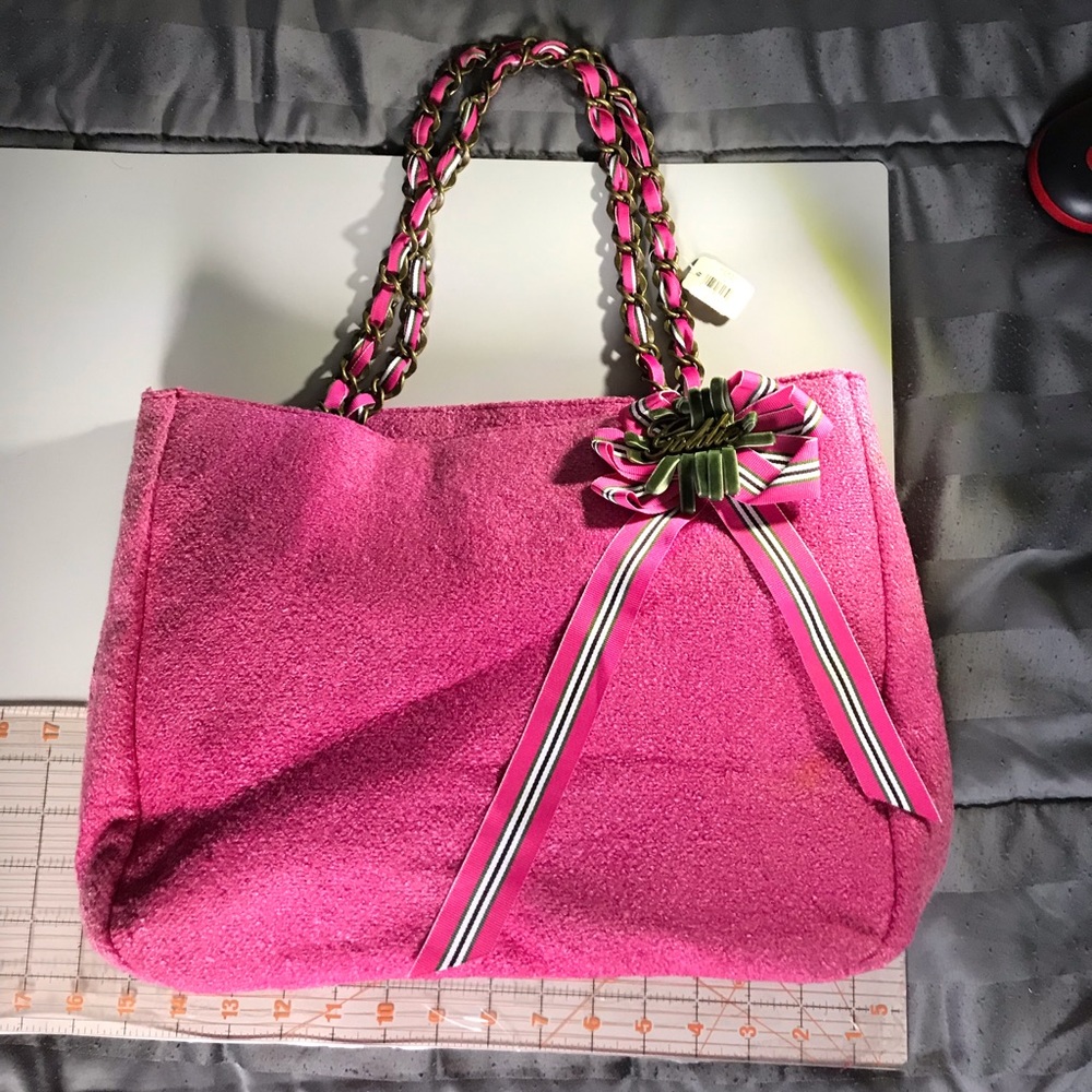 Tote bag